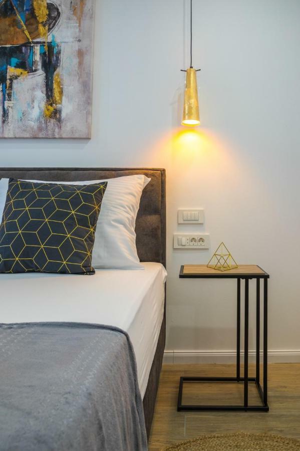 Onesta Apartment Split Bagian luar foto