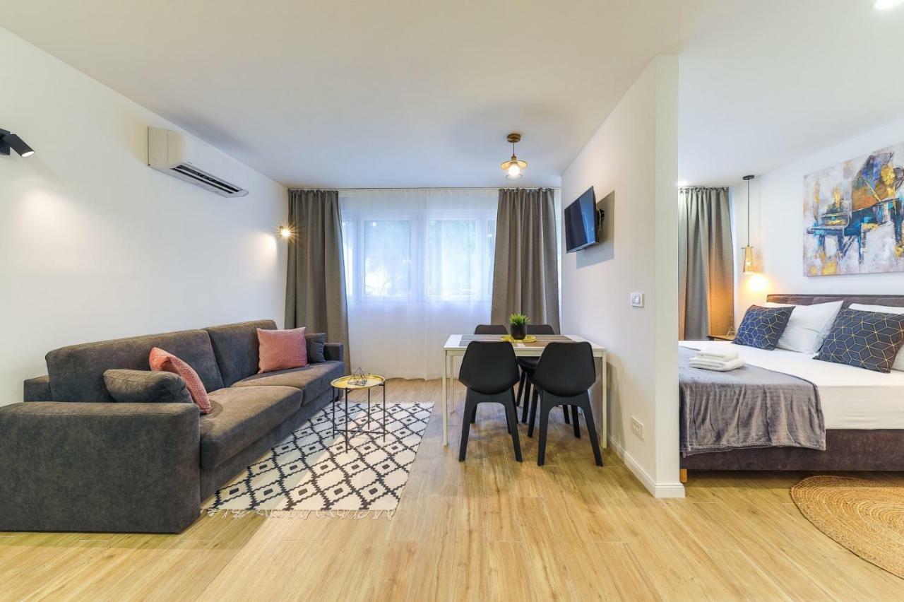 Onesta Apartment Split Bagian luar foto