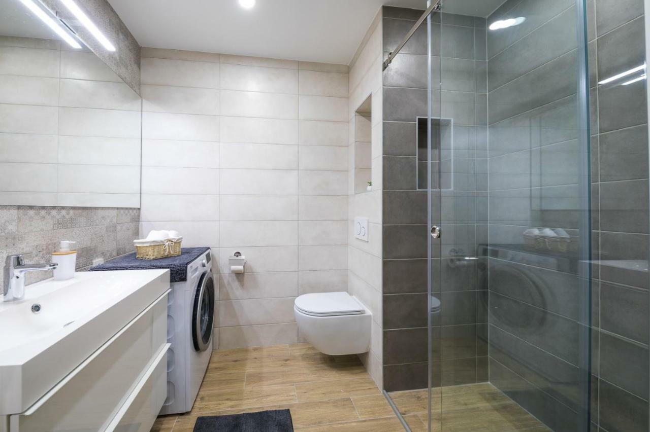 Onesta Apartment Split Bagian luar foto