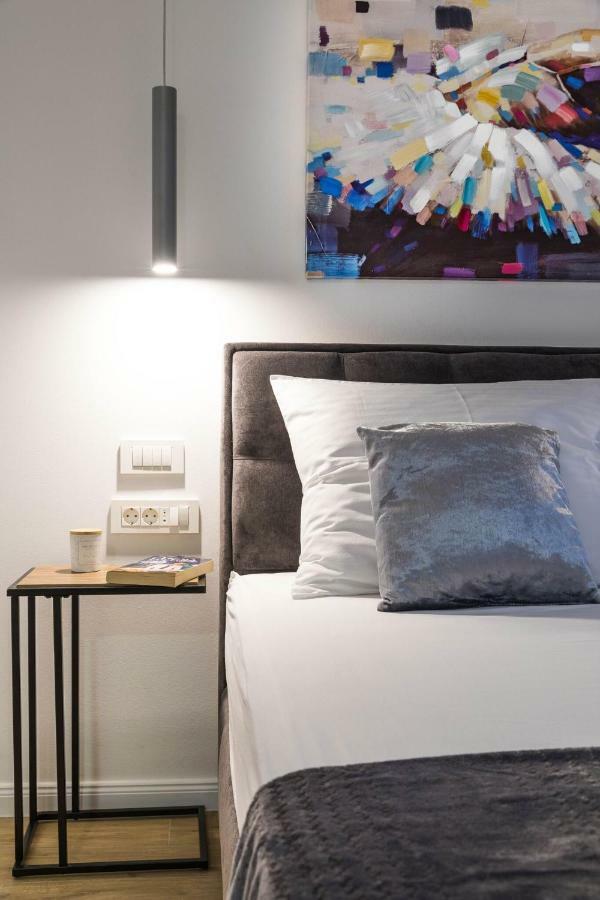 Onesta Apartment Split Bagian luar foto